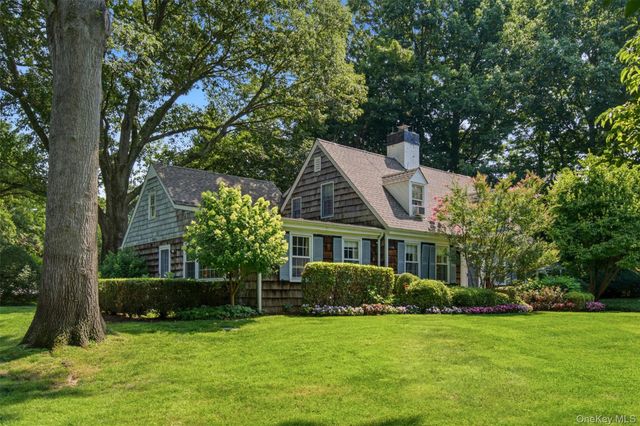 1936 Midlane, Muttontown, NY 11791