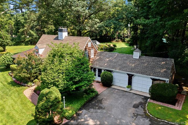 1936 Midlane, Muttontown, NY 11791