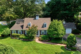 1936 Midlane, Muttontown, NY 11791