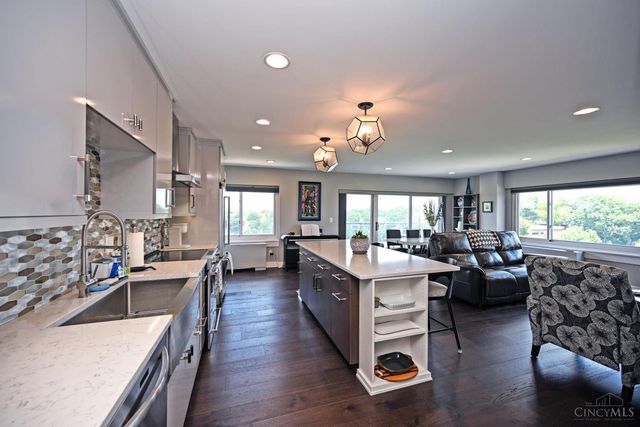 2200 Victory Parkway, Cincinnati, OH 45206