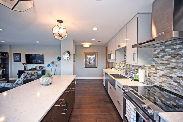 2200 Victory Parkway, Cincinnati, OH 45206