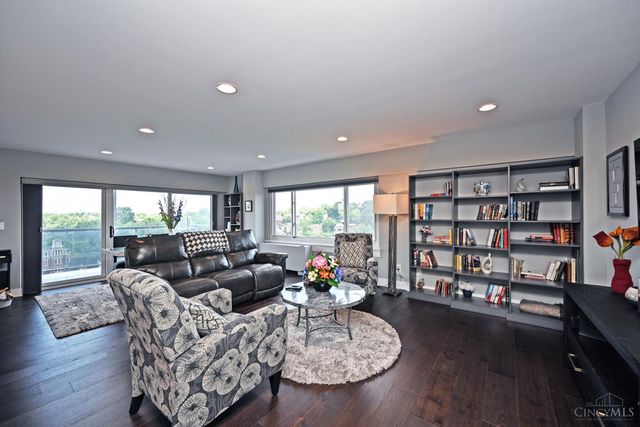 2200 Victory Parkway, Cincinnati, OH 45206