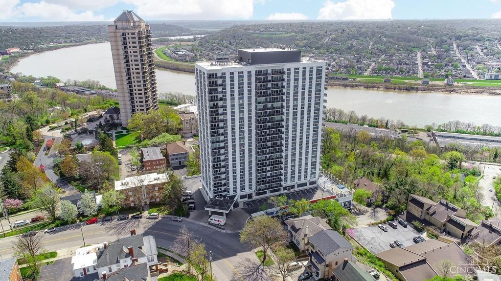 2200 Victory Parkway, Cincinnati, OH 45206