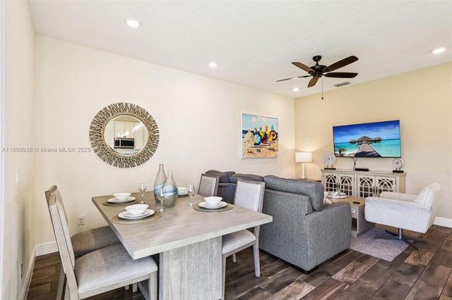 2971 Castaway Lane, Kissimmee, FL 34747