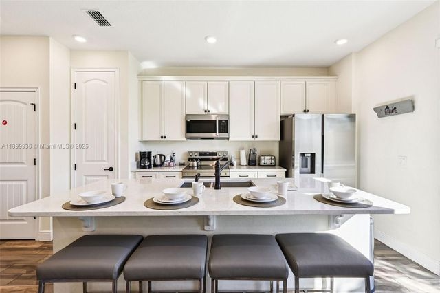 2971 Castaway Lane, Kissimmee, FL 34747