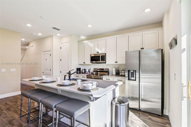 2971 Castaway Lane, Kissimmee, FL 34747