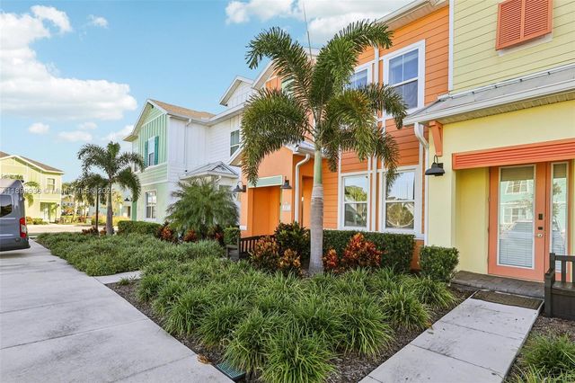 2971 Castaway Lane, Kissimmee, FL 34747