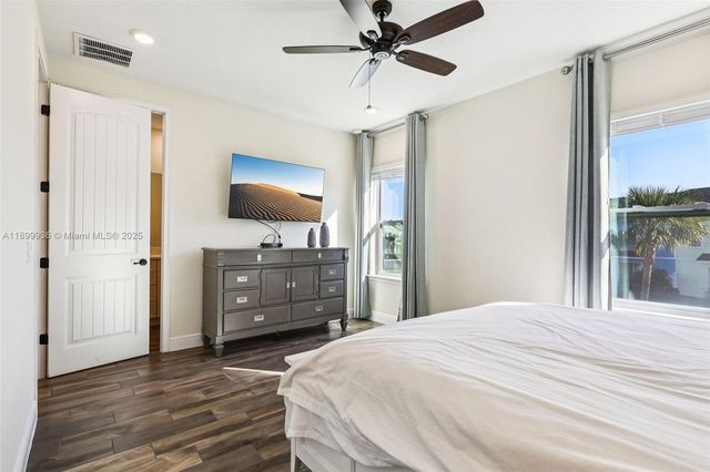 2971 Castaway Lane, Kissimmee, FL 34747