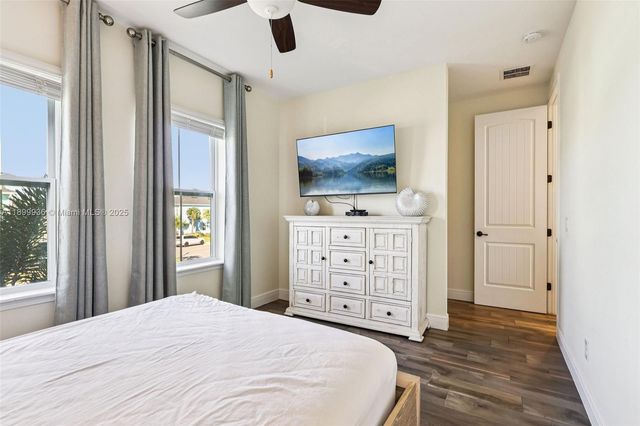 2971 Castaway Lane, Kissimmee, FL 34747