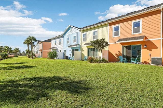 2971 Castaway Lane, Kissimmee, FL 34747