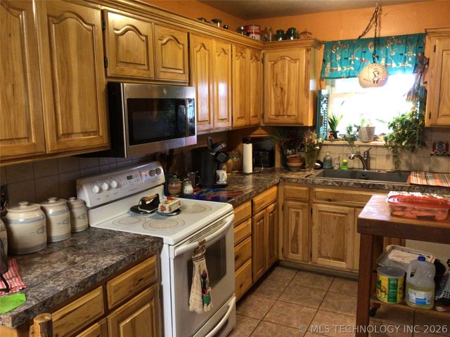 15055 E 412 Highway, Rose, OK 74364