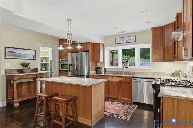 2339 Jimmy Winters Rd, Chesterfield, VA 23235