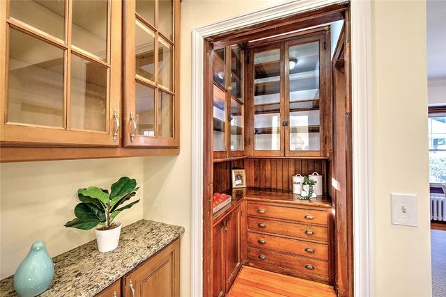 20 Taber Avenue, Providence, RI 02906