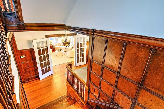 20 Taber Avenue, Providence, RI 02906