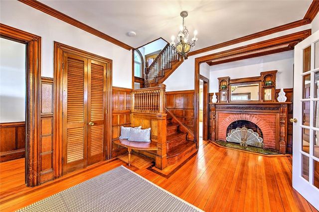 20 Taber Avenue, Providence, RI 02906