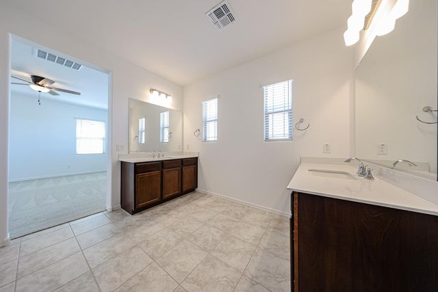 7677 W Smoketree Drive, Peoria, AZ 85383