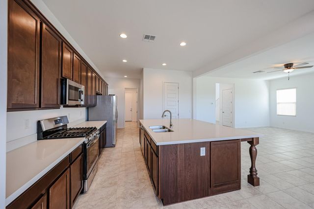 7677 W Smoketree Drive, Peoria, AZ 85383