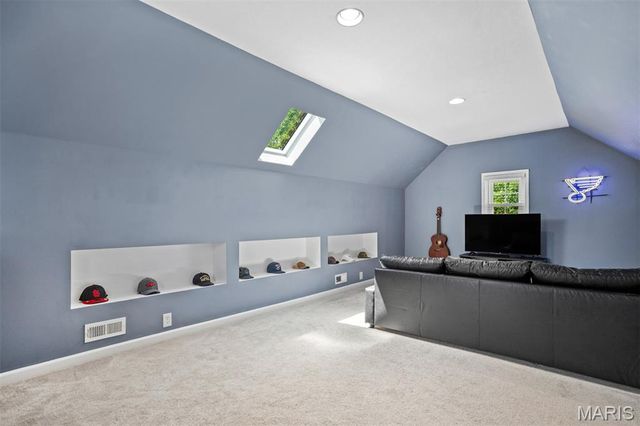 653 Evans Avenue, St Louis, MO 63122