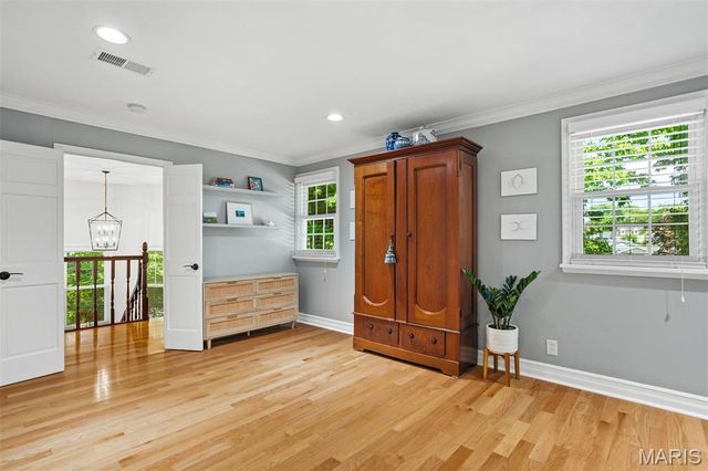 653 Evans Avenue, St Louis, MO 63122