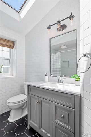 653 Evans Avenue, St Louis, MO 63122