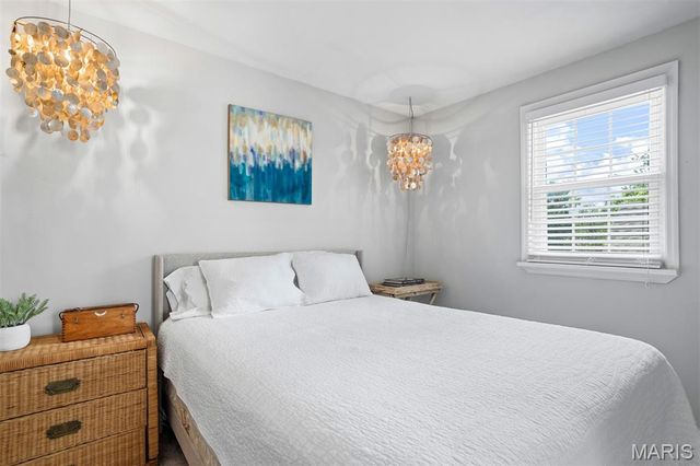 653 Evans Avenue, St Louis, MO 63122