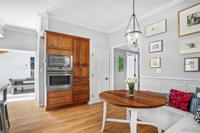 653 Evans Avenue, St Louis, MO 63122