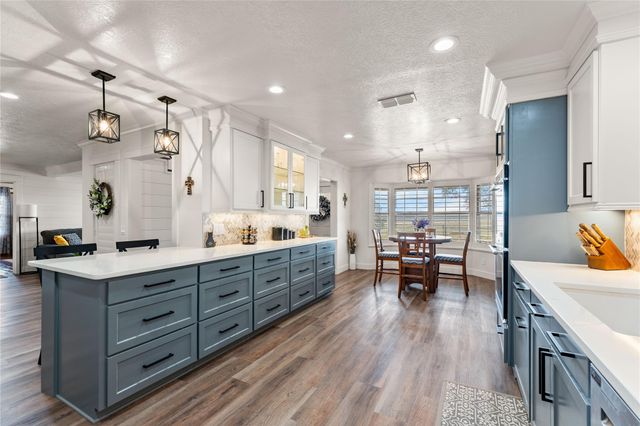 3120 Us Highway 77-A S, Hallettsville, TX 77964