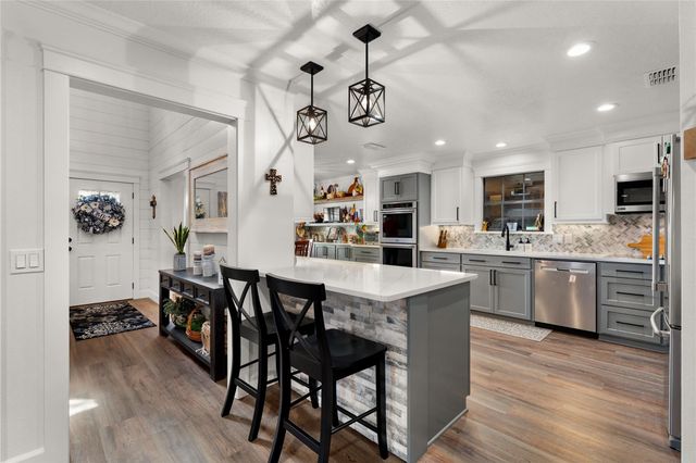 3120 Us Highway 77-A S, Hallettsville, TX 77964