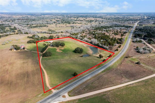 3120 Us Highway 77-A S, Hallettsville, TX 77964