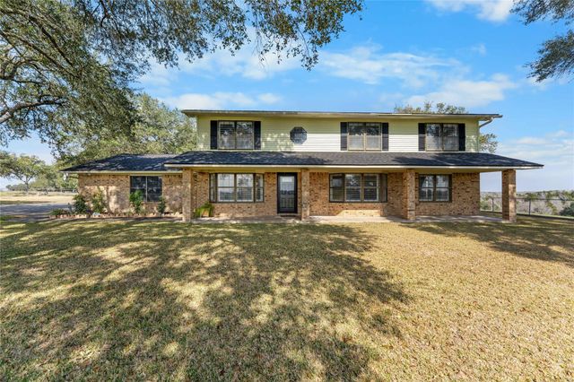 3120 Us Highway 77-A S, Hallettsville, TX 77964