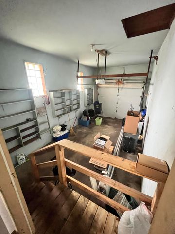 5375 Delaware Street, Merrillville, IN 46410