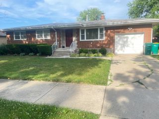 5375 Delaware Street, Merrillville, IN 46410