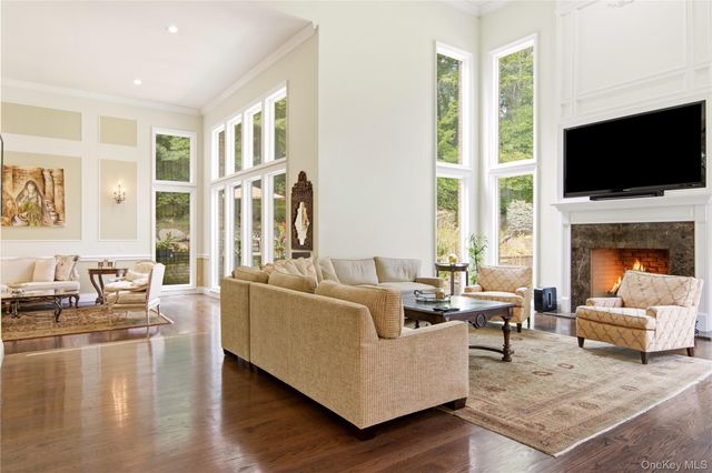 3 White Birch Road, Oyster Bay Cove, NY 11791