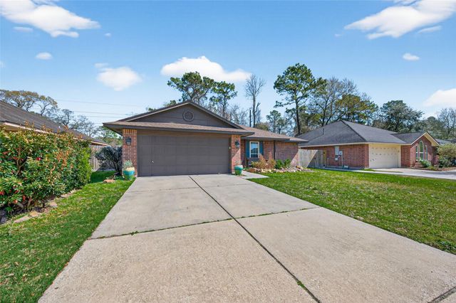 2215 Friarwood Trail, Kingwood, TX 77339