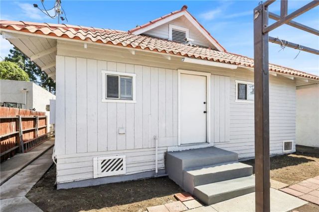 15329 Paramount Boulevard, Paramount, CA 90723