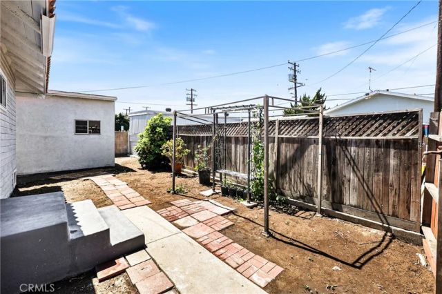 15329 Paramount Boulevard, Paramount, CA 90723