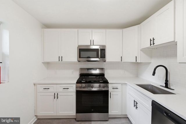 1419 VICTORY AVE, Williamstown, NJ 08094