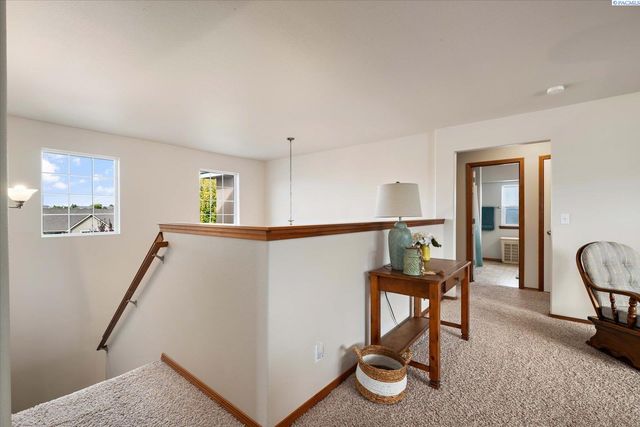 3515 S Keller Street, Kennewick, WA 99337