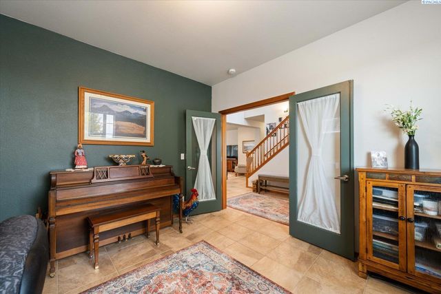 3515 S Keller Street, Kennewick, WA 99337