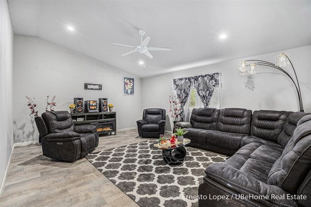 4061 Tributary Drive, Holland, MI 49424