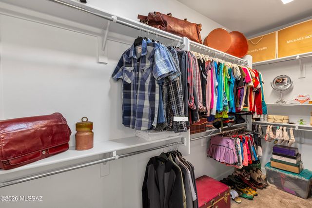 2460 E Copper Vly Way, Green Valley, AZ 85614