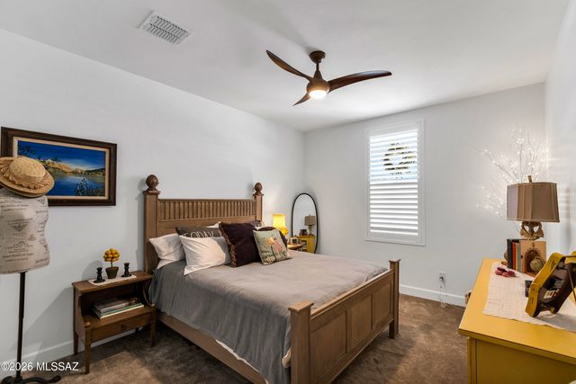 2460 E Copper Vly Way, Green Valley, AZ 85614