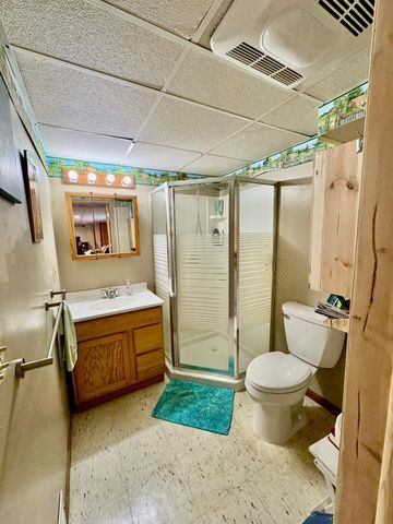 1398 4th Street NW, Baudette, MN 56623