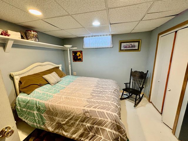 1398 4th Street NW, Baudette, MN 56623