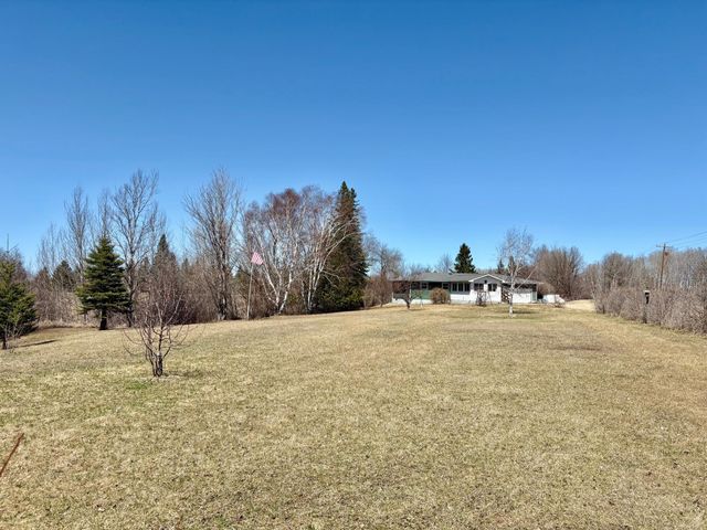 1398 4th Street NW, Baudette, MN 56623