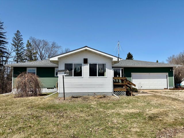 1398 4th Street NW, Baudette, MN 56623