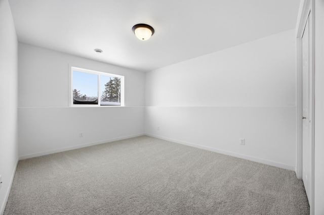 3718 27th Street S, Moorhead, MN 56560