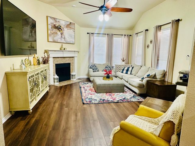 717 Beau Drive, Wylie, TX 75098