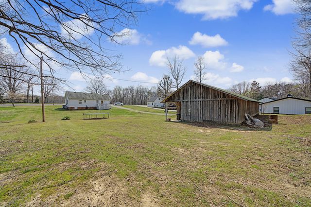 1450 Pomona Rd, Dickson, TN 37055