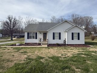 1450 Pomona Rd, Dickson, TN 37055